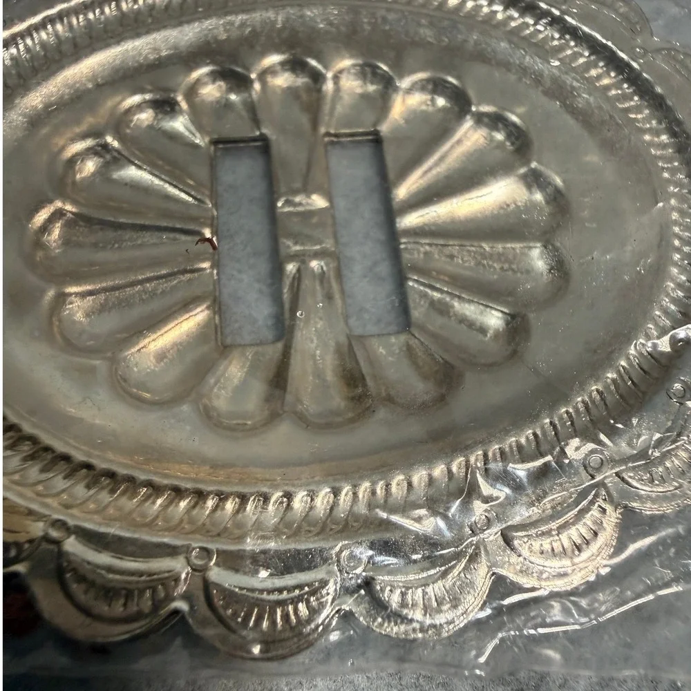 Vintage Silver Tone Belt Buckle Blank Oval Western Craft DIY NOS‎ Scalloped Edge